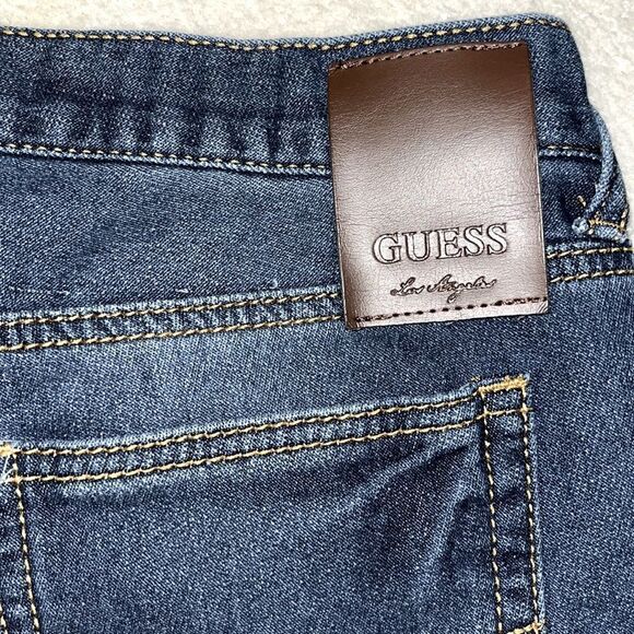 GUESS Men’s Slim straight jeans. Size 14 - Picture 7 of 9
